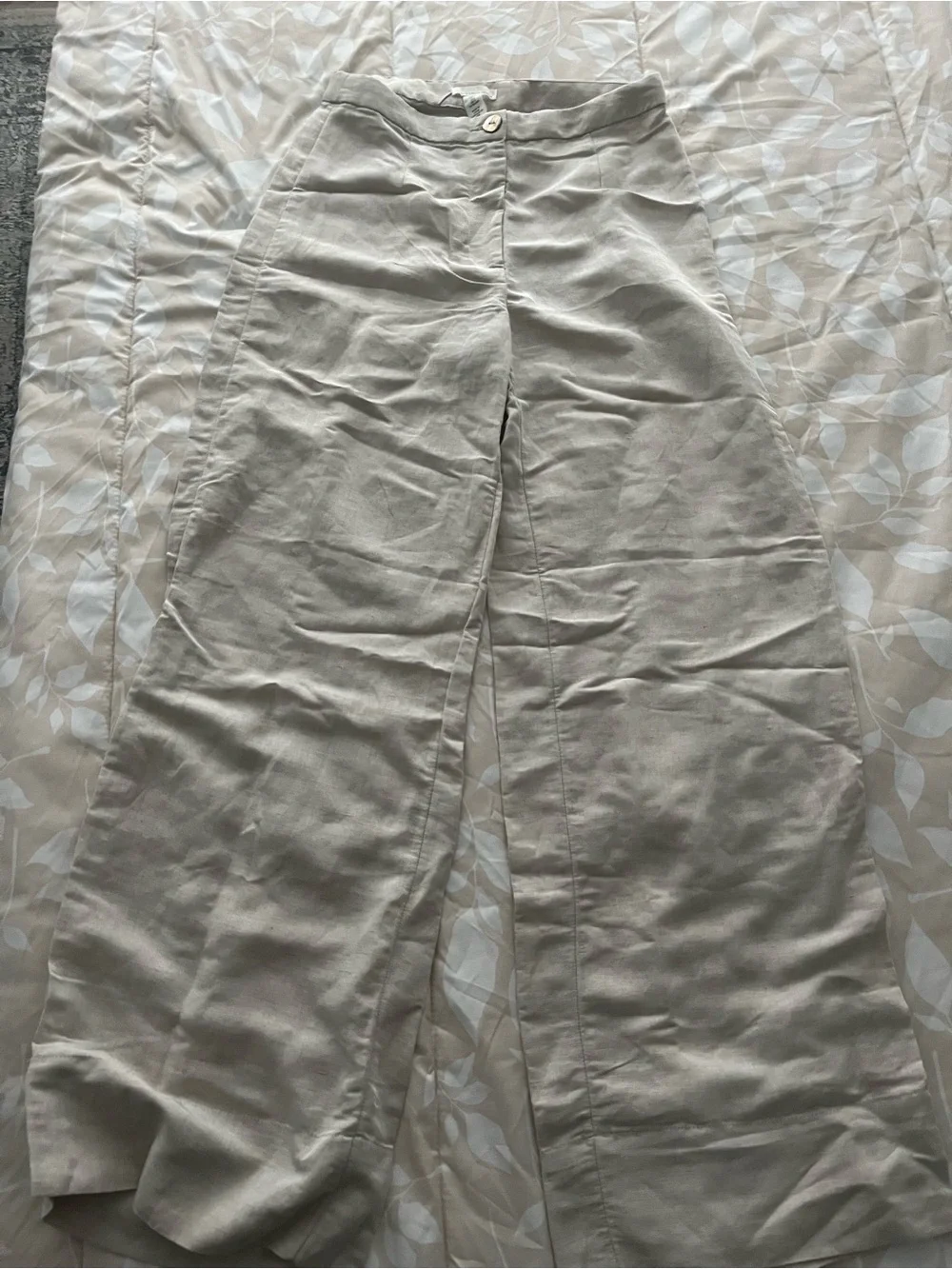 Banana Republic Wide-Leg Linen-Blend Pants in Cream